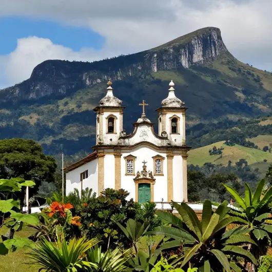 Descubra o Santuário DO Caraça Descubra o Santuário DO Caraça