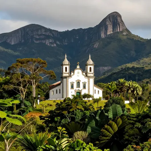 Santuário do Caraça: Um Refúgio Espiritual e Natural Santuário do Caraça: Um Refúgio Espiritual e Natural